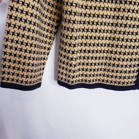 Sag Harbor Houndstooth Tan & Black Button Cardigan Sweater Women's Size Medium - Picture 3 of 7